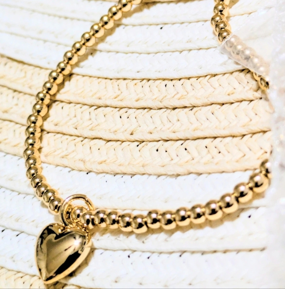 Evereve Gold Heart Necklace